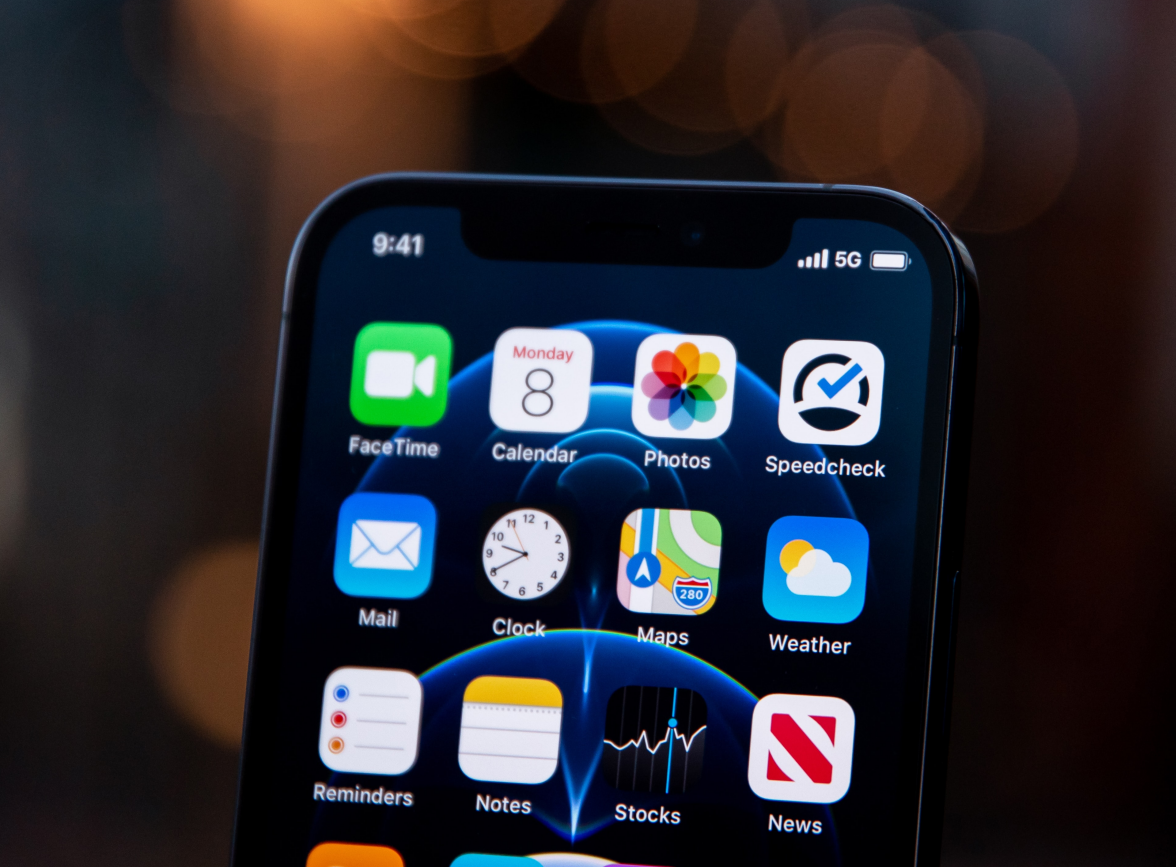 弥渡苹果手机维修分享为什么 iPhone 12 在冬季会自动关机 