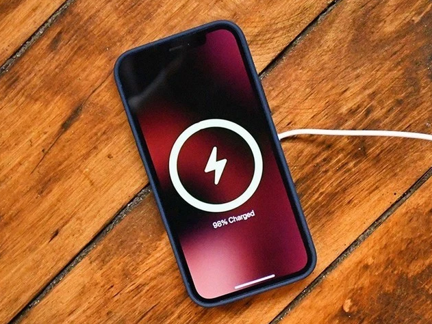 弥渡苹果手机维修分享iPhone 12可以随便充电吗 